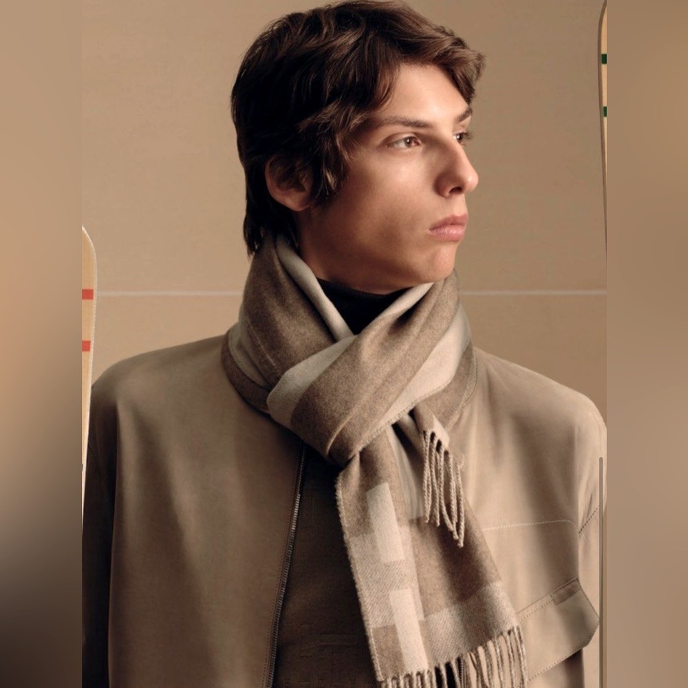 HERMES H Passant Muffler 
Craie / Marron Glacé / Neutral Crème